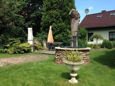 Tolles Appartement In Gehren Mit Garten, Terrasse Und Grill ハイデブリック エクステリア 写真